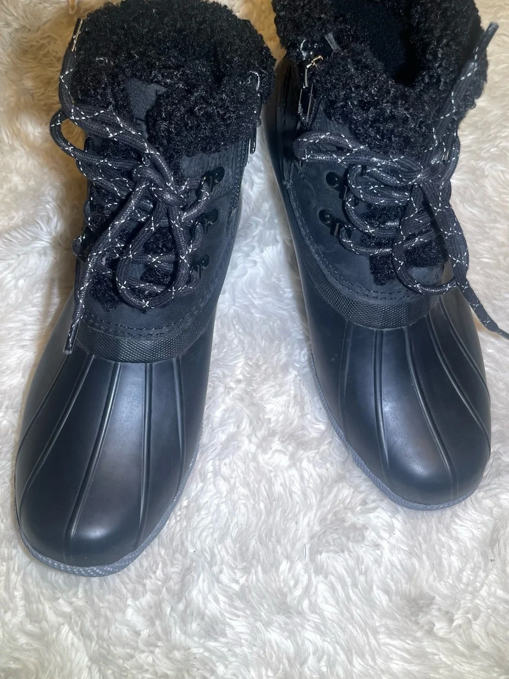 Sperry Saltwater alpine duck women’s boots size 10